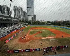 棒球公开赛，江南闪电队与东城玄武队翻盘，阵地战处理得当！黑马成最大惊喜